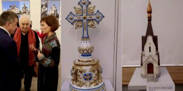 Открылась юбилейная выставка экс-главного архитектора Самары Юрия Харитонова «Русский вектор»