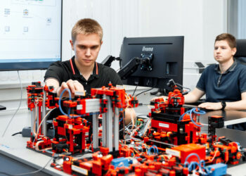 В 2023 году около 90% выпускников самарских вузов остались у местных работодателей