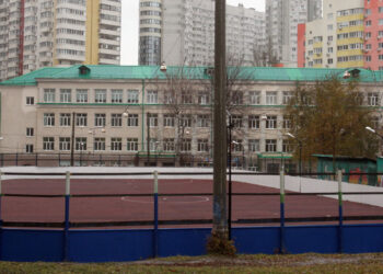 Депутаты Самары проверили в школах ремонт помещений для физкультуры и спорта