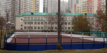 Депутаты Самары проверили в школах ремонт помещений для физкультуры и спорта