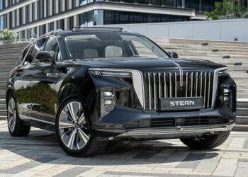 Hongqi выкатила на российский рынок «электромобиль президента» E-HS9 за 12 млн