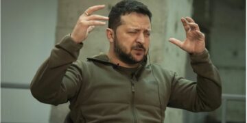 Зеленский заявил, что Украина переходит в оборону