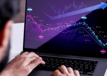 Сегодня давление на рубль может инерционно сохраниться