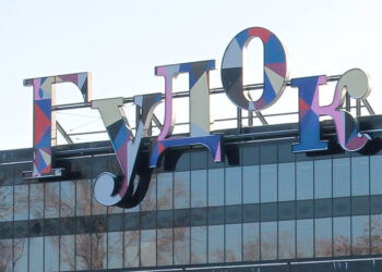 Давность претензий позволила Виктору Суркову спасти свой самарский торговый центр