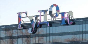 Давность претензий позволила Виктору Суркову спасти свой самарский торговый центр