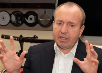 Владельца ГК «Тон-Авто» Александра Курылина разыскивают правоохранители. Что ждет его бизнес?