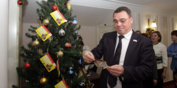 Дума Самары включилась в благотворительную акцию «Елка желаний» для детей Донбасса