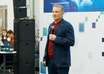 Сбер и «Школа 21» запустили конкурс «Цифровой марафон»