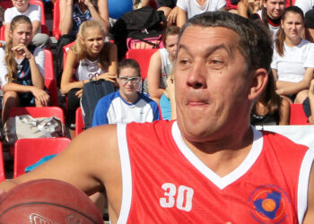 «Краснодаргоргаз» поработает дальше без самарского управленца Виталия Коротких