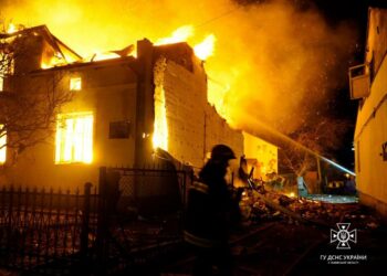 Российские ударные дроны разгромили музей нациста Романа Шухевича во Львове