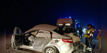 В аварии в Самарской области погиб человек, трое, включая подростка, попали в больницу