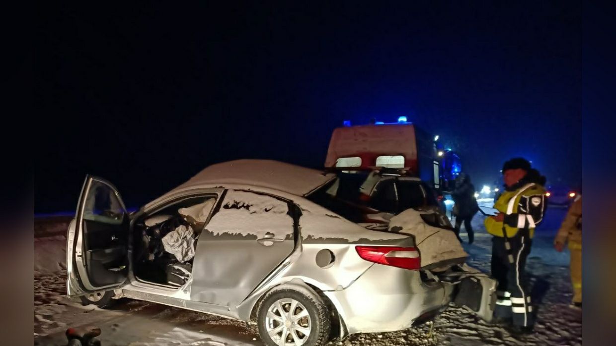 В аварии в Самарской области погиб человек, трое, включая подростка, попали  в больницу - oboz.info