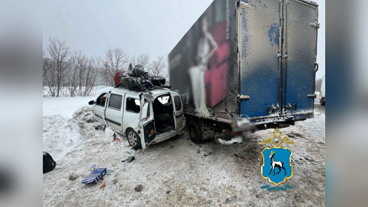 В Самарской области в ДТП насмерть разбились три человека, четверо в  больнице - oboz.info