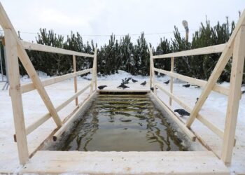 Горячий чай и бутерброды: Крещенские купели в Самаре готовы к празднику