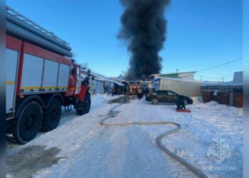 Вероятной причиной пожара на Кировском рынке в Самаре назвали проблемы с электропроводкой