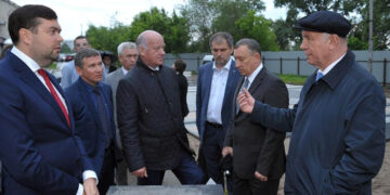 После смерти сооснователя самарской корпорации «XXI Век» его партнеры оперативно засветились в «Фарбштайне»