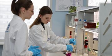 «КуйбышевАзот» и Тольяттинский госуниверситет открыли лабораторию