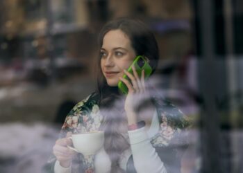 МегаФон стал партнером виртуального оператора СберМобайл