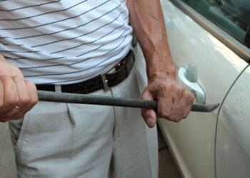 Правоохранители раскрыли схему серийных хищений автотранспорта, перегонявшегося в Ульяновскую область