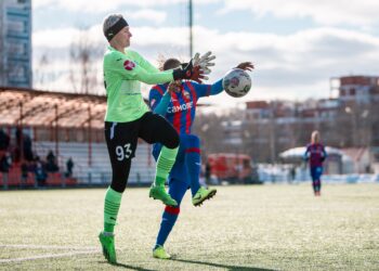 Женские «Крылья» стартовали в новом сезоне российской Суперлиги