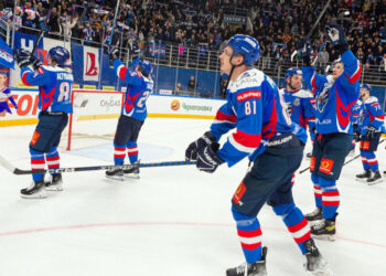 Тольяттинские хоккеисты впервые за 15 лет сыграли в плей-офф, но не прошли дальше 1/8 Кубка Гагарина