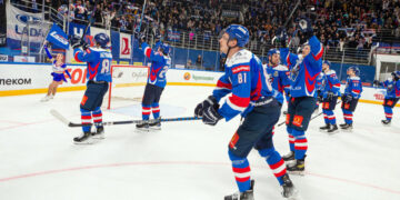 Тольяттинские хоккеисты впервые за 15 лет сыграли в плей-офф, но не прошли дальше 1/8 Кубка Гагарина