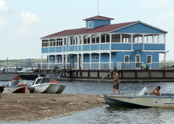 Самарской частью акватории Волги снова некому распоряжаться