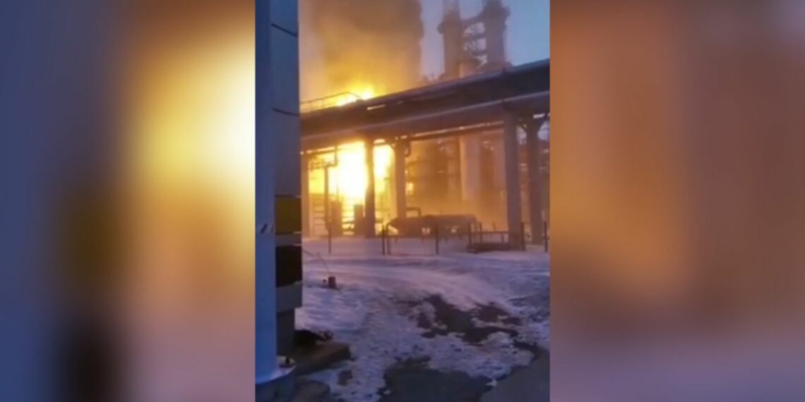 Пожар на Сызранском НПЗ, фото: соцсети