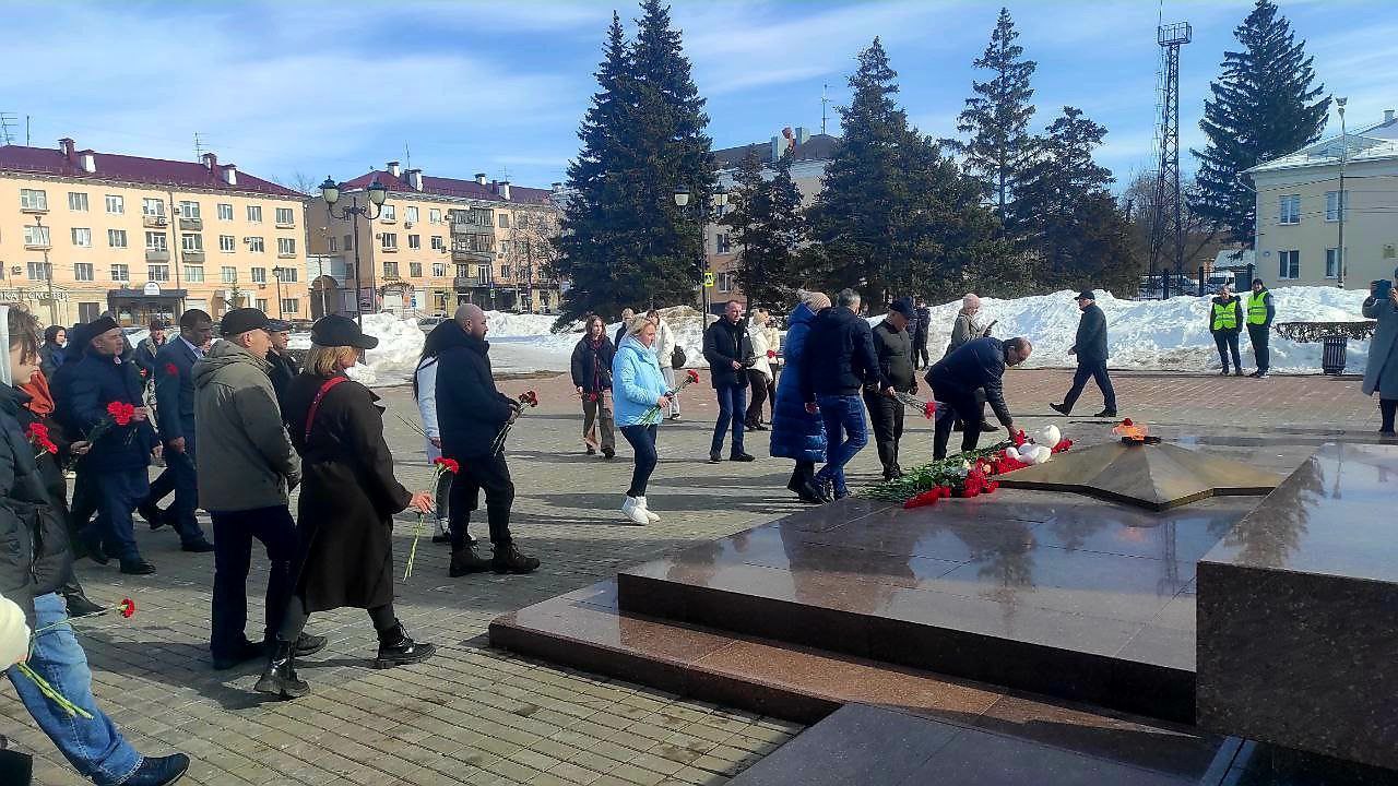 В городах и районах Самарской области отдают дань памяти погибшим в 