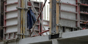 Крупный самарский подрядчик «Белстрой» загодя подготовился к своему банкротству