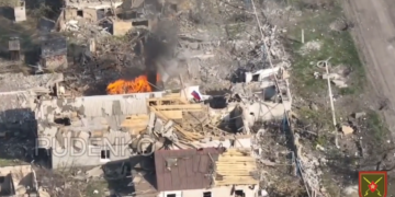 ВС РФ освободили Первомайское (ДНР), в селе подняли российские флаги