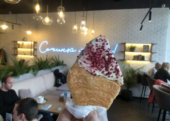 В самарских кафе «Кэрри» появились плоские круассаны