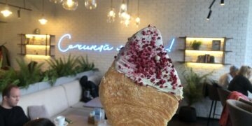 В самарских кафе «Кэрри» появились плоские круассаны