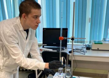 Тольяттиазот оценил реализацию проекта для химиков профильного колледжа