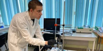 Тольяттиазот оценил реализацию проекта для химиков профильного колледжа