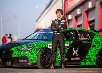 Самарский парапловец Кирилл Пульвер завоевал медаль на чемпионате Европы