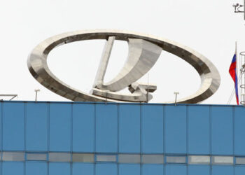 АвтоВАЗ влил в своих российских поставщиков миллиарды