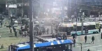 Восстание машин: в Петербурге трамвай, оснащенный ИИ, врезался в толпу пешеходов