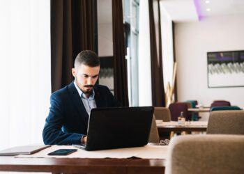 Треть премиум-клиентов банка «Открытия» оформили пакет услуг «Привилегия» ВТБ