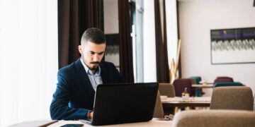 Треть премиум-клиентов банка «Открытия» оформили пакет услуг «Привилегия» ВТБ