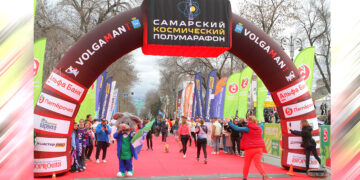 Космический полумарафон дал старт беговому сезону-2024 в Самарской области.