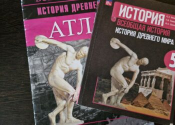 Число уроков истории в 5-8 классах увеличат до трех в неделю