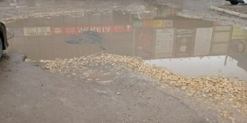 Самара вернулась на 30 лет назад: горожане массово жалуются на чудовищное состояние дорог