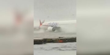 Во время урагана в Дубае могло «застрять» порядка 1,5 тыс. самарских туристов