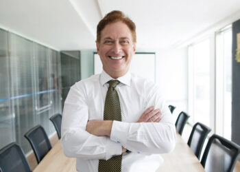 Половина самарских руководителей готова стимулировать инициативных сотрудников деньгами