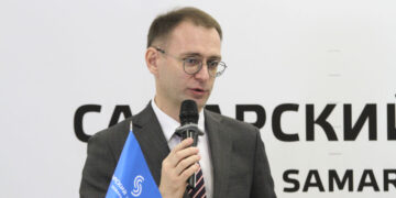 Среднемесячная зарплата ректора Самарского университета приблизилась к отметке в 800 тысяч