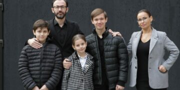 Семья Елены Коротковой и Рудольфа Папикяна, отель "DAVO del KAR", фото: Игорь Горшков