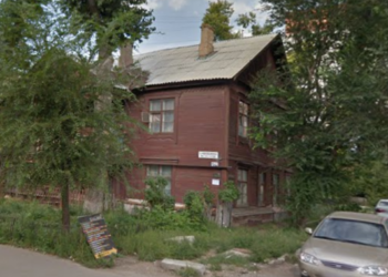 В Самаре снесли аварийный дом на улице Революционной