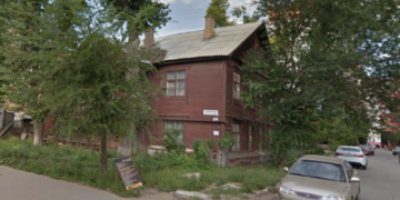 В Самаре снесли аварийный дом на улице Революционной