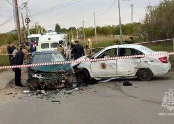 В Самарской области в массовом ДТП пострадали четверо взрослых и подросток